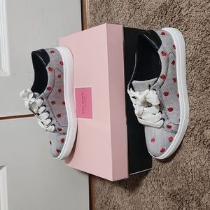 Kate Spade apple shoes